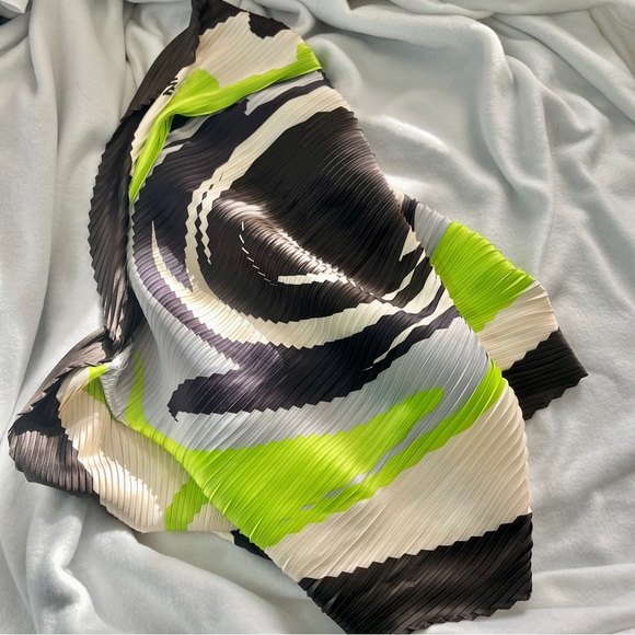 Ganni Pleated Satin Scarf in Green Swirl - Picture 2 of 9
